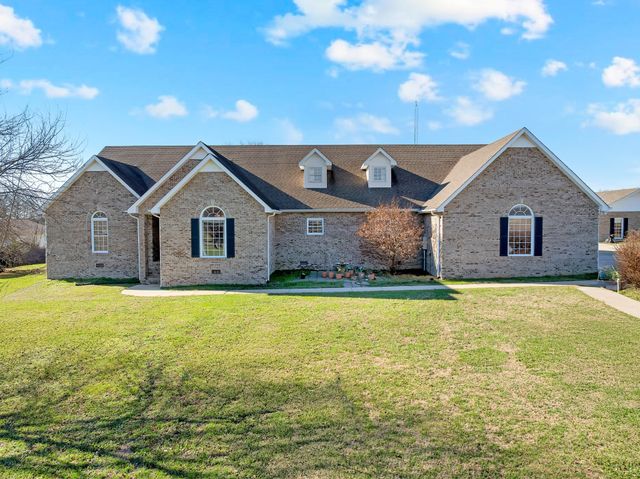 1191 Knights Church Rd, Decherd, TN 37324