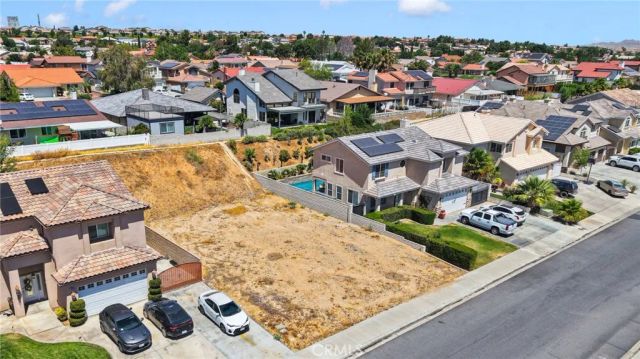 13040 Candleberry, Victorville, CA 92395
