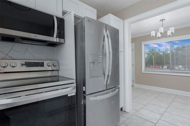 8221 112TH STREET 209, Seminole, FL 33772