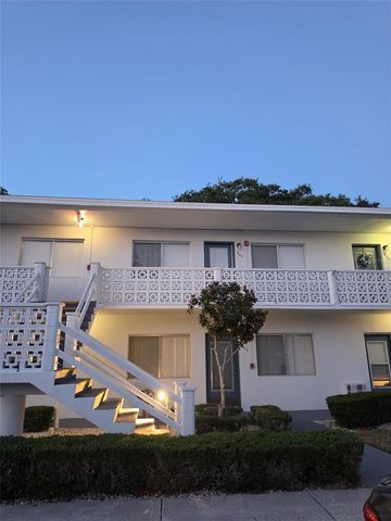 8221 112TH STREET 209, Seminole, FL 33772