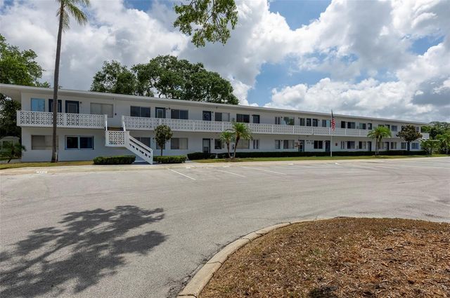 8221 112TH STREET 209, Seminole, FL 33772