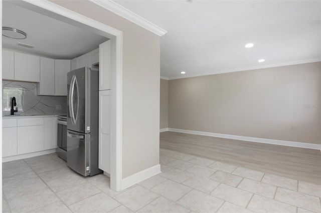 8221 112TH STREET 209, Seminole, FL 33772