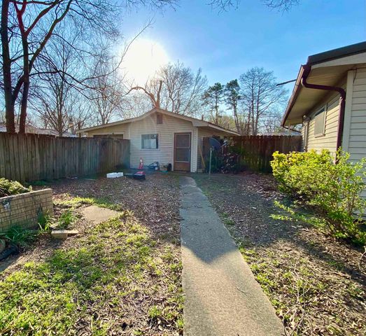 401 E Gum, Walnut Ridge, AR 72476