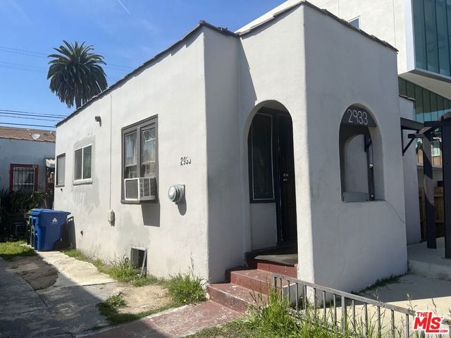 2933 S La Brea Avenue, Los Angeles, CA 90016