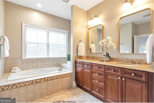 5408 Glenridge Cove, Sandy Springs, GA 30342