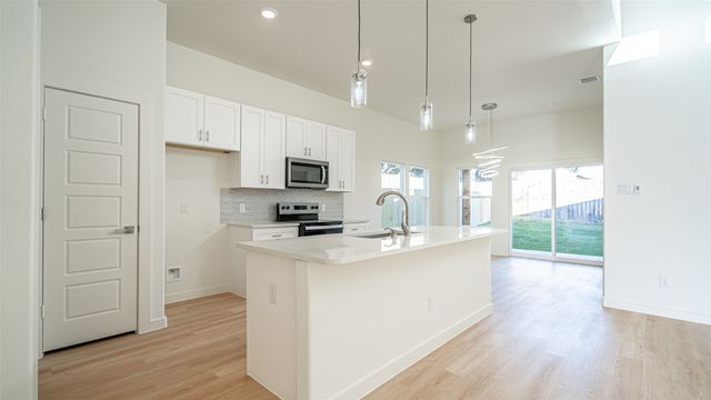 3320 Brazos River Drive, Granbury, TX 76048