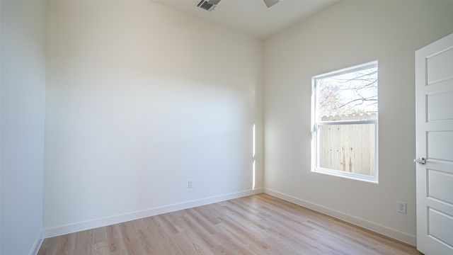 3320 Brazos River Drive, Granbury, TX 76048