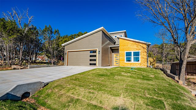 3320 Brazos River Drive, Granbury, TX 76048