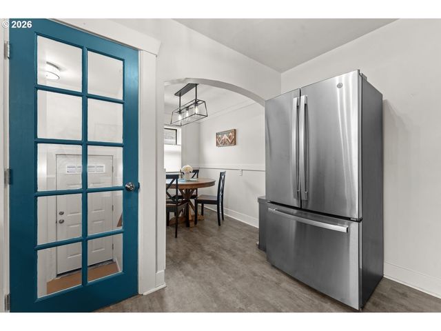 7026 N CAMPBELL Ave, Portland, OR 97217