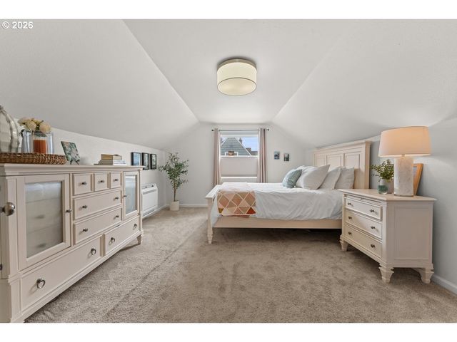 7026 N CAMPBELL Ave, Portland, OR 97217