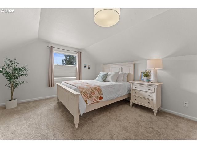 7026 N CAMPBELL Ave, Portland, OR 97217