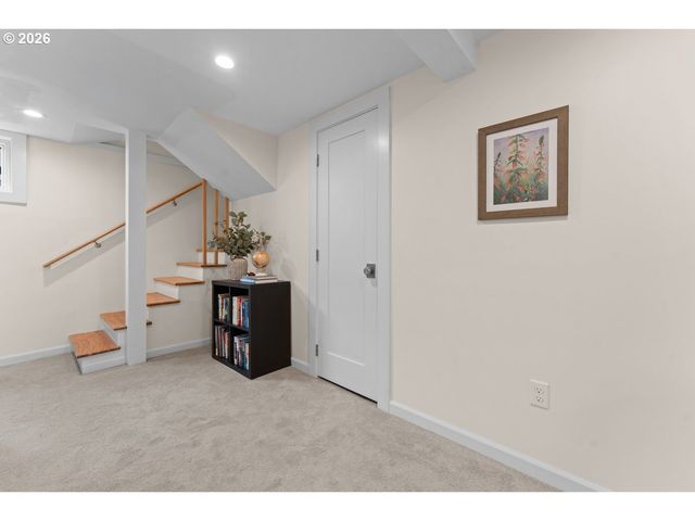 7026 N CAMPBELL Ave, Portland, OR 97217