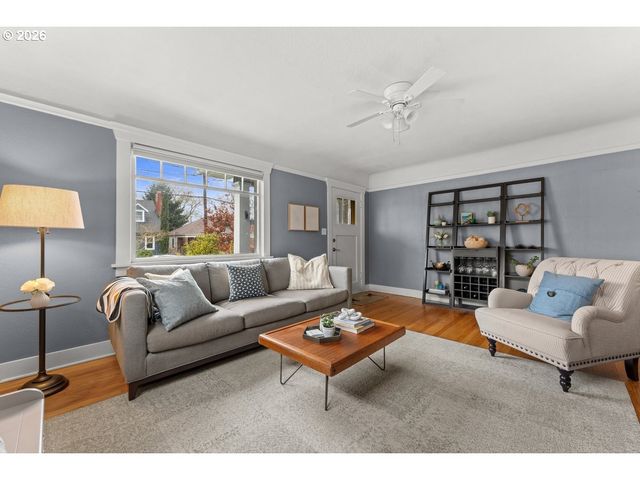 7026 N CAMPBELL Ave, Portland, OR 97217