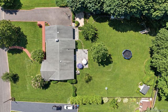 23 Renwick Avenue, Huntington, NY 11743