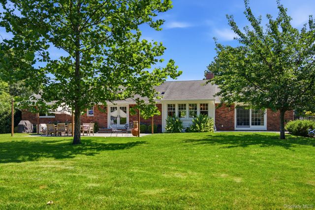 23 Renwick Avenue, Huntington, NY 11743