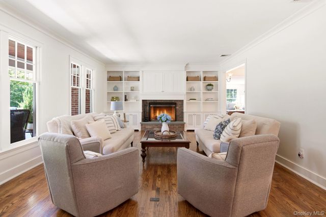 23 Renwick Avenue, Huntington, NY 11743