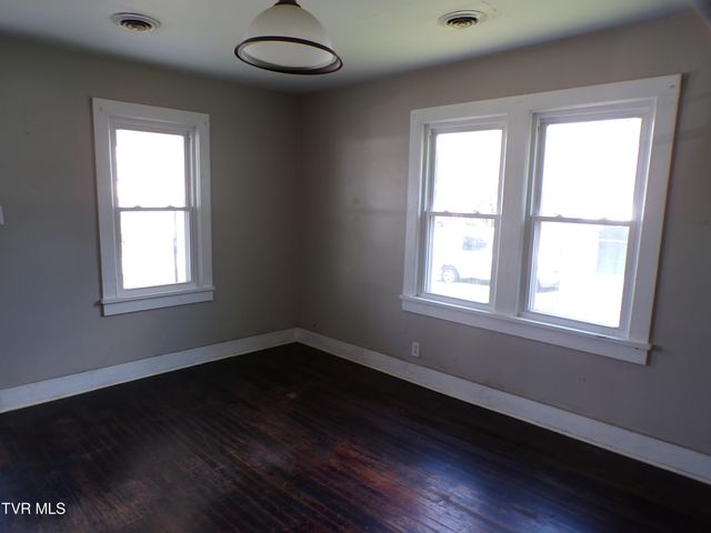 1129 Forest Street, Greeneville, TN 37743