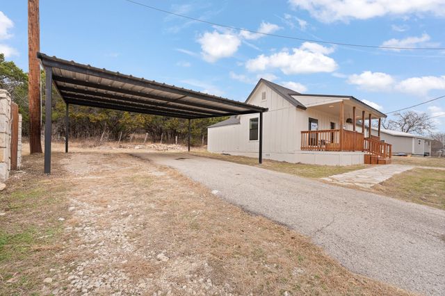708 Litigation Street, Glen Rose, TX 76043