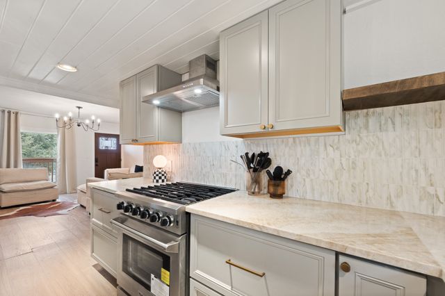 708 Litigation Street, Glen Rose, TX 76043