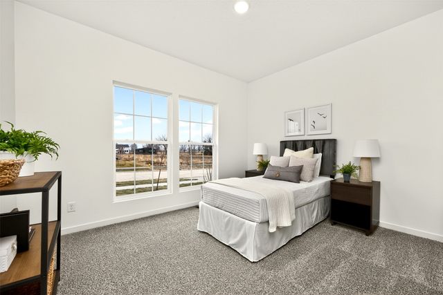 130 NW Rolling Circle, Waukee, IA 50263