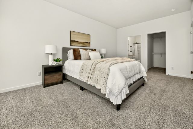 130 NW Rolling Circle, Waukee, IA 50263