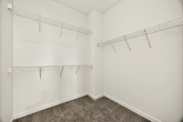 130 NW Rolling Circle, Waukee, IA 50263