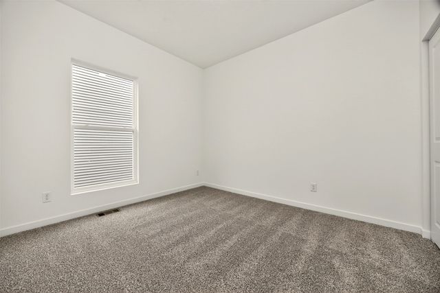 130 NW Rolling Circle, Waukee, IA 50263