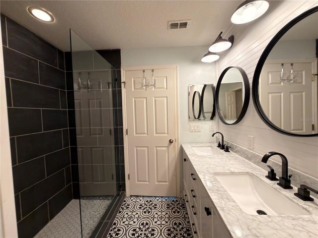 5806 OAK MILL TERRACE, Palmetto, FL 34221