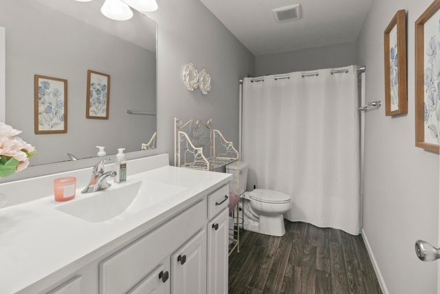 3500 St Luke Avenue, Kalamazoo, MI 49009