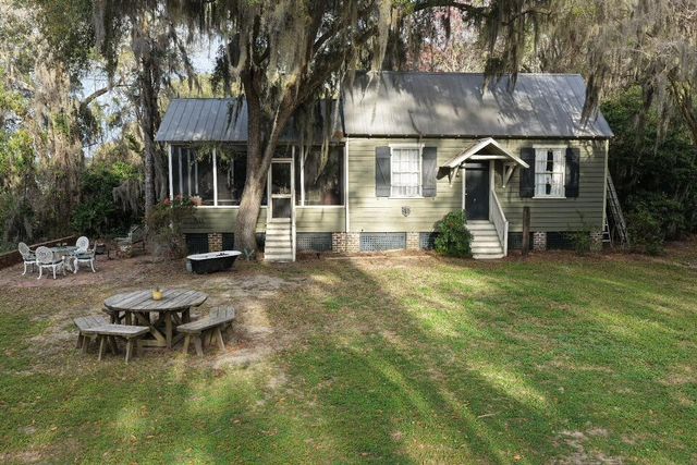 4637 Hagan Road, Hollywood, SC 29449