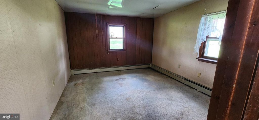 Image 15 of property listing at 9 CLEAR SPRING RD, Dillsburg, PA 17019