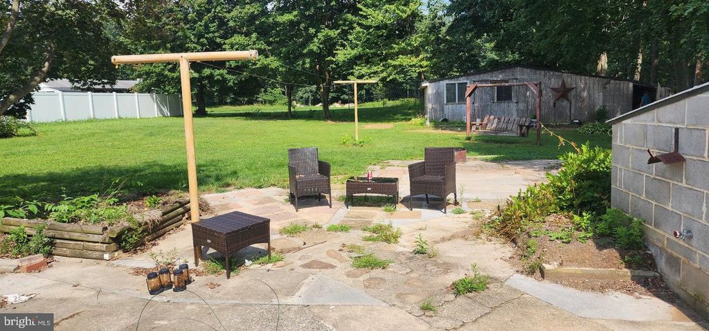Image 7 of property listing at 9 CLEAR SPRING RD, Dillsburg, PA 17019