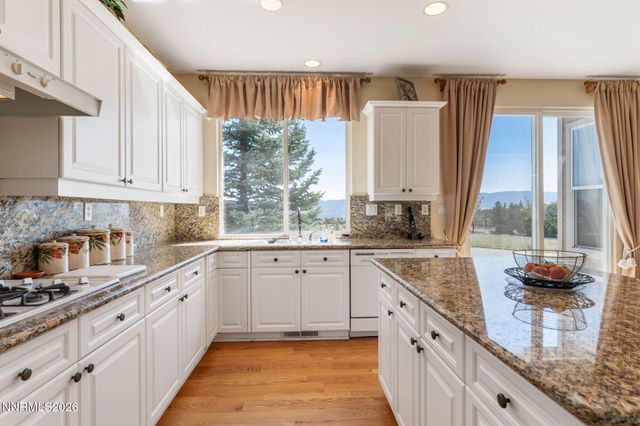 3206 Old Coach Way, Reno, NV 89511
