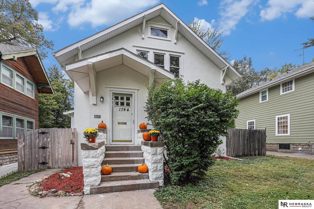 1744 S 25 Street, Lincoln, NE 68502
