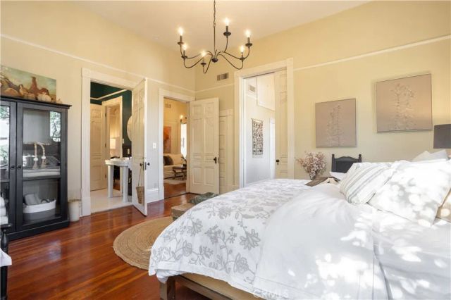 250 N Primrose Avenue, Monrovia, CA 91016