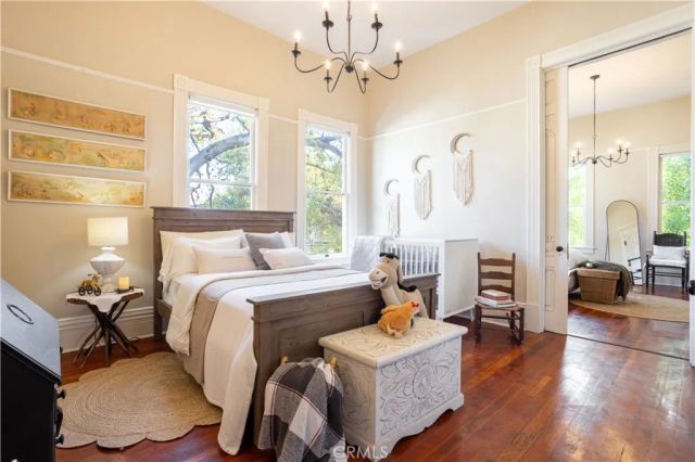 250 N Primrose Avenue, Monrovia, CA 91016