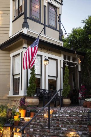250 N Primrose Avenue, Monrovia, CA 91016