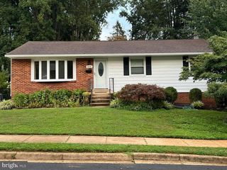 604 YEONAS DR SW, Vienna, VA 22180