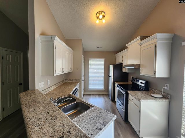100 Beech Tree Court, Lexington, SC 29073