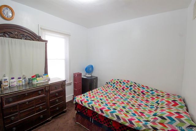 3273 Yemans Street, Hamtramck, MI 48212