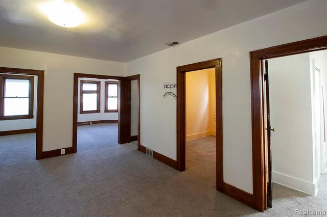 3273 Yemans Street, Hamtramck, MI 48212