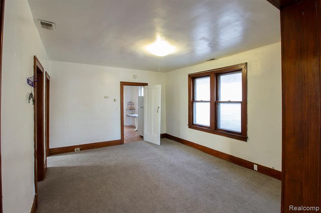 3273 Yemans Street, Hamtramck, MI 48212