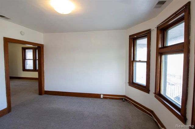 3273 Yemans Street, Hamtramck, MI 48212