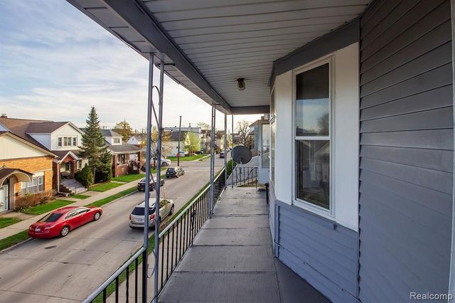 3273 Yemans Street, Hamtramck, MI 48212