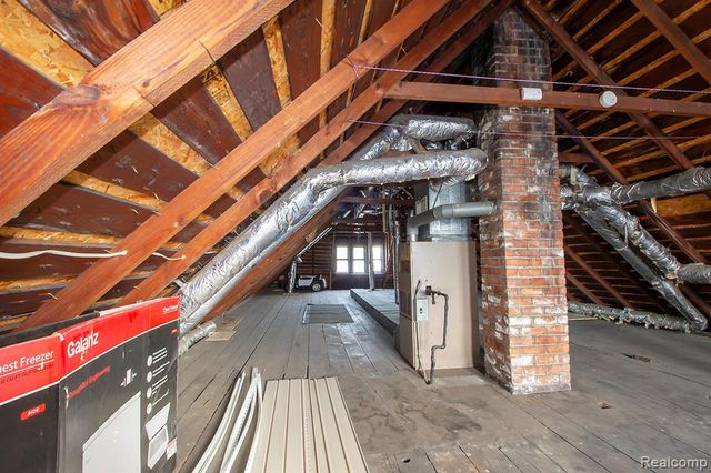 3273 Yemans Street, Hamtramck, MI 48212