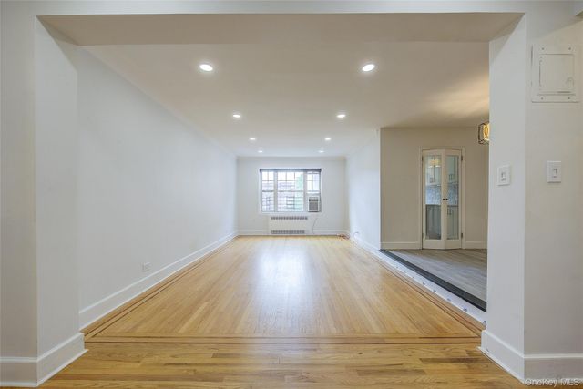 76-35 113th Street 6F, Forest Hills, NY 11375