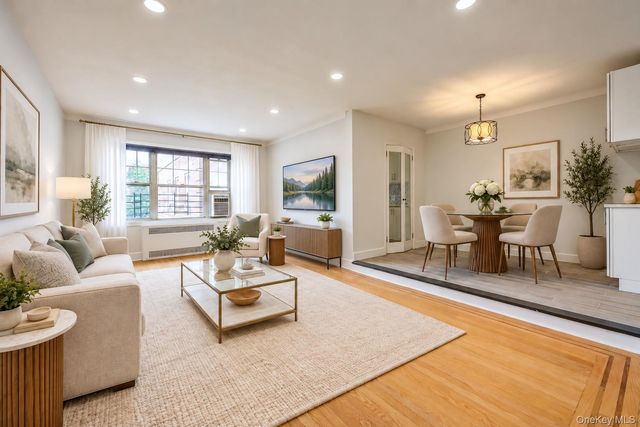 76-35 113th Street 6F, Forest Hills, NY 11375
