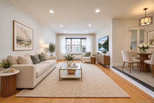 76-35 113th Street 6F, Forest Hills, NY 11375
