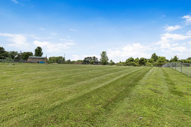 1358 Jason Cir, Ashland City, TN 37015