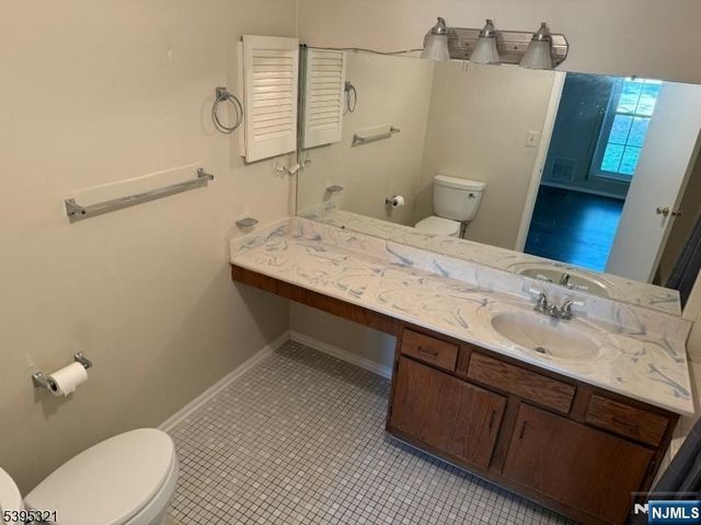 75 Homestead Lane, Lincoln Park Borough, NJ 07035